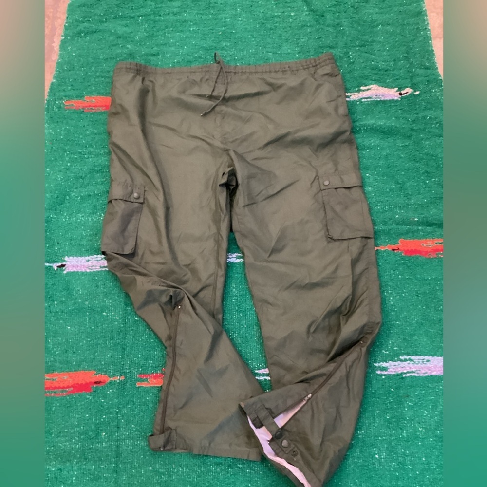North Crest linden- button zip ankle -Cargo-SZ XL-Green
Waist 23”
Inseam 31”